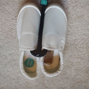 NWT Mad Love White Women's Sneakers